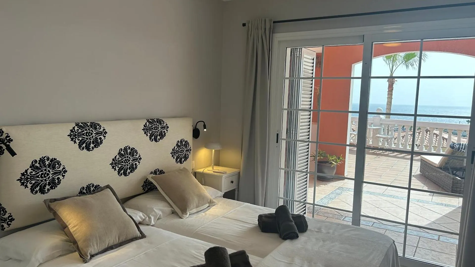 Playa Del Duque-Amazing Views 2 Bedroom Costa Adeje  Appartement Costa Adeje (Tenerife)